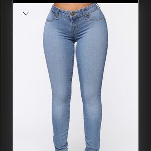 Fashion nova lowrise skinny jeans